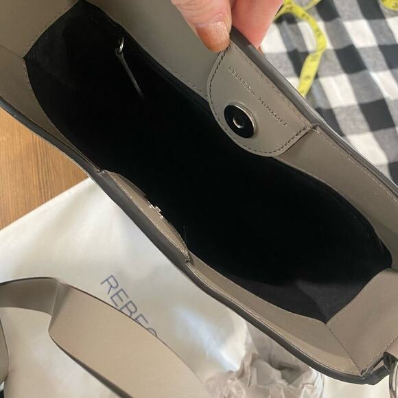 Rebecca Minkoff Jody Pebbled Leather Feed Bag Purse - Picture 8 of 15